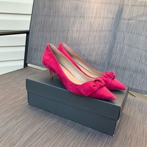 ANN TAYLOR Kitten Heels